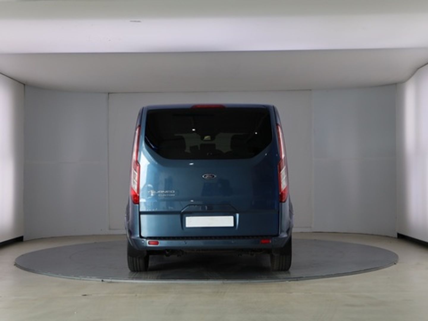 Ford Tourneo Custom 2.0 Ecoblue L1 Titanium Auto 136 kW (185 CV)