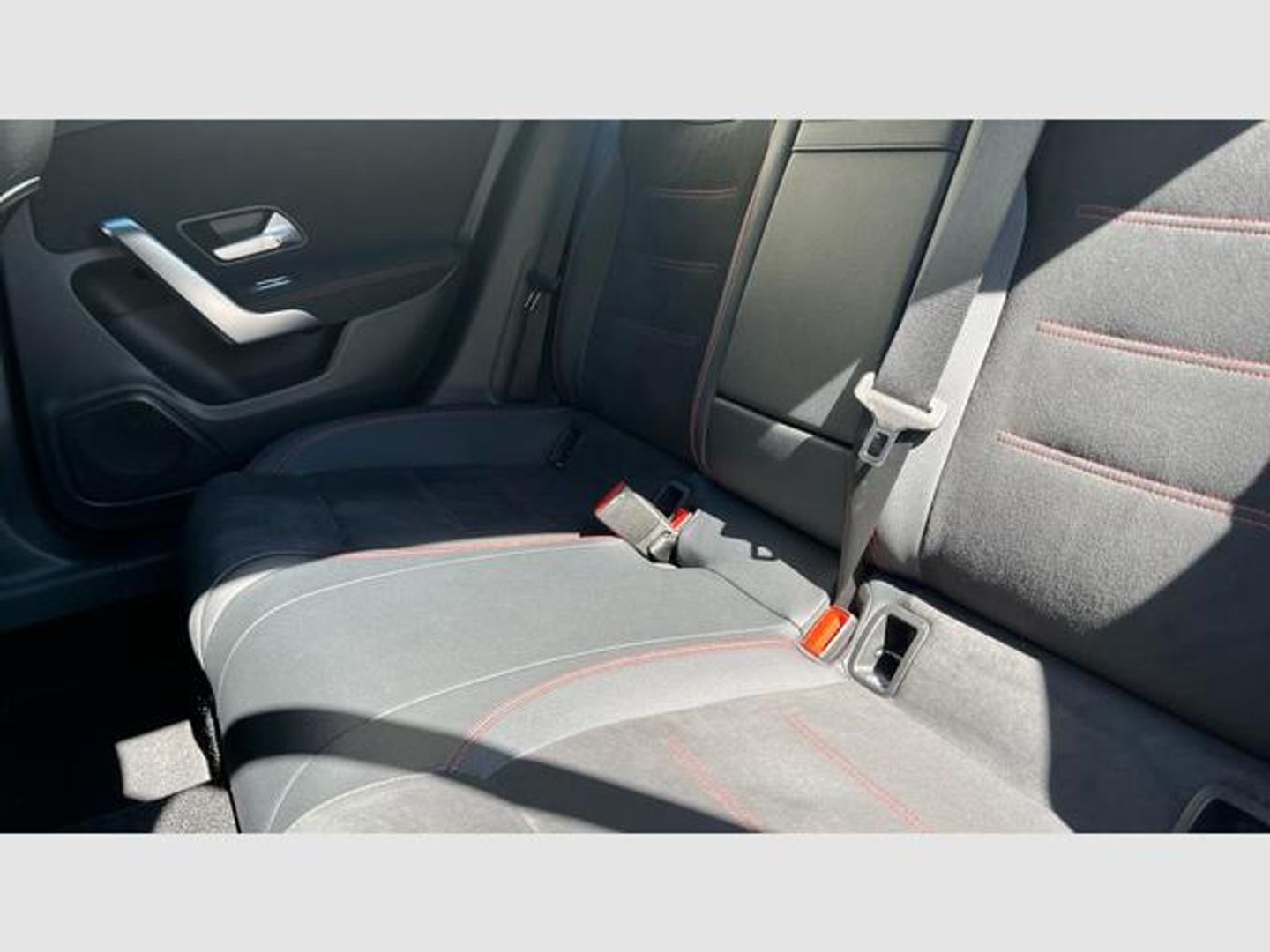 Mercedes-Benz Clase A Compacto 180 100 kW (136 CV) Negro Compact