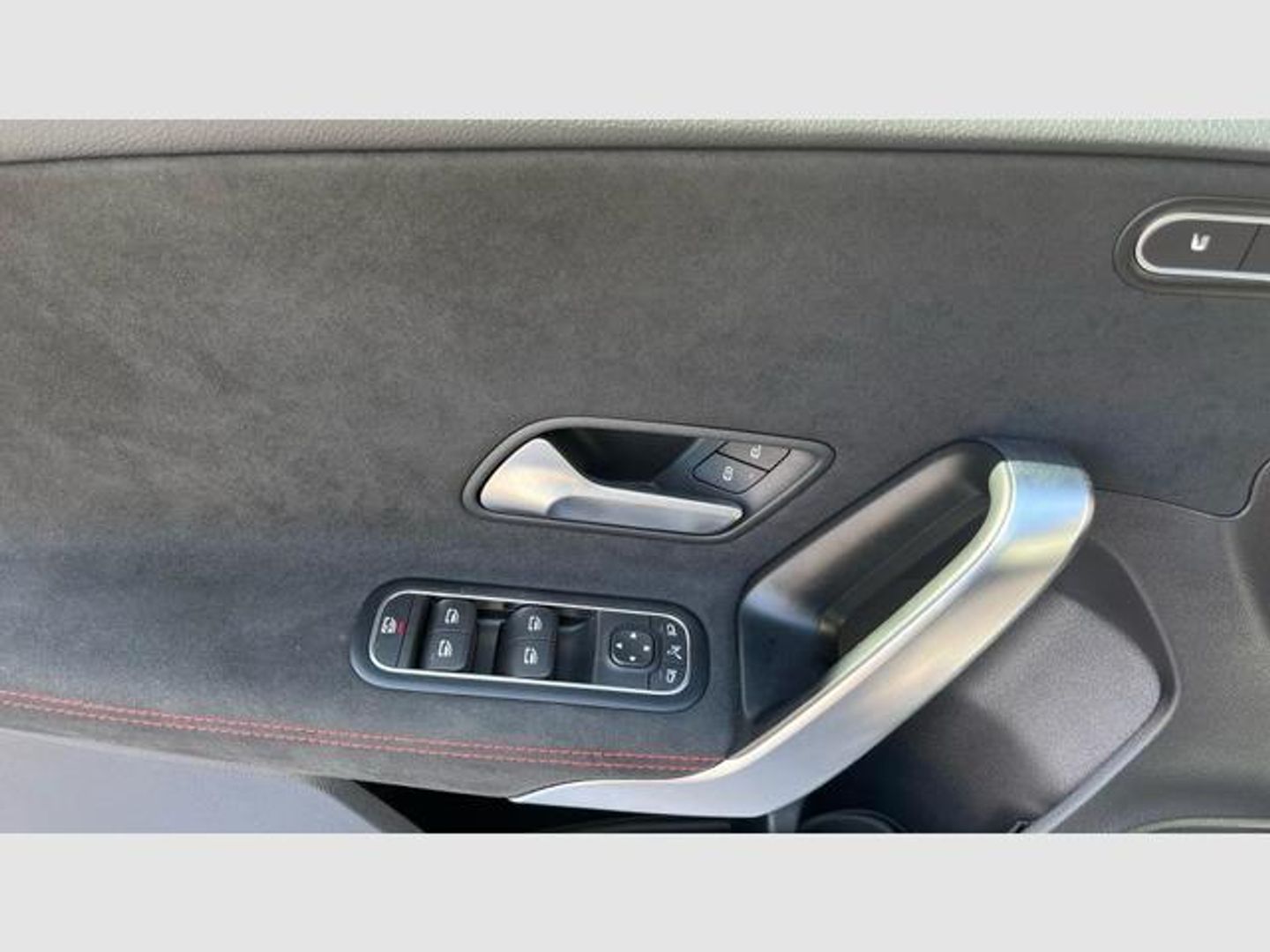 Mercedes-Benz Clase A Compacto 180 100 kW (136 CV) Negro Compact