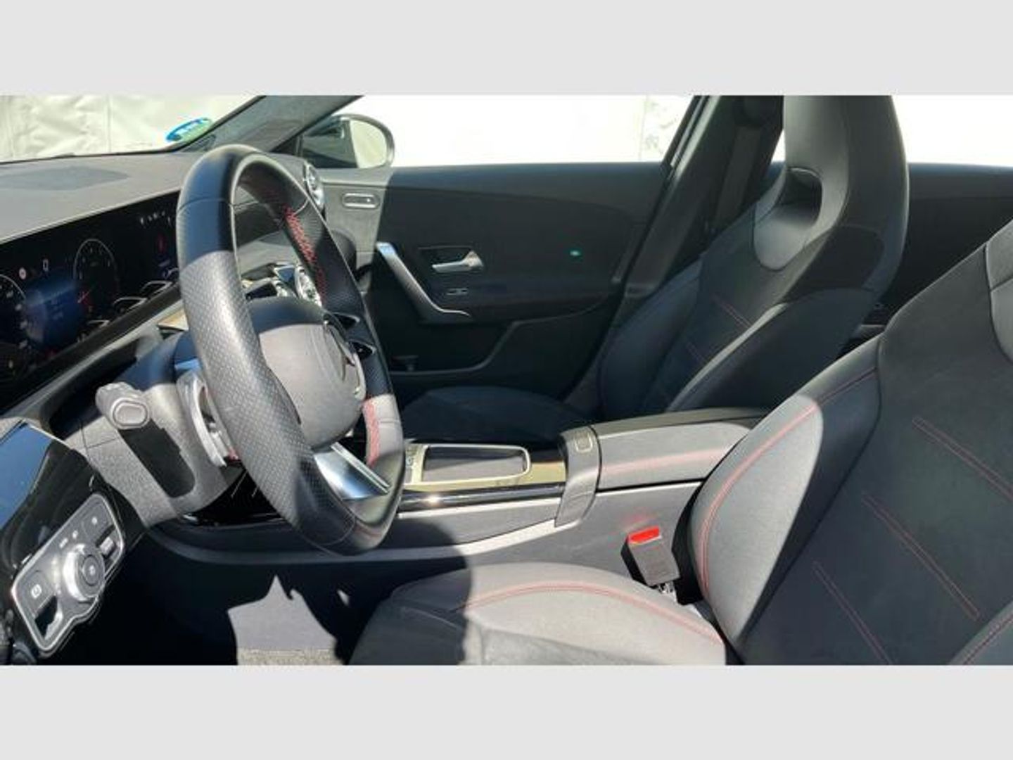 Mercedes-Benz Clase A Compacto 180 100 kW (136 CV) Negro Compact