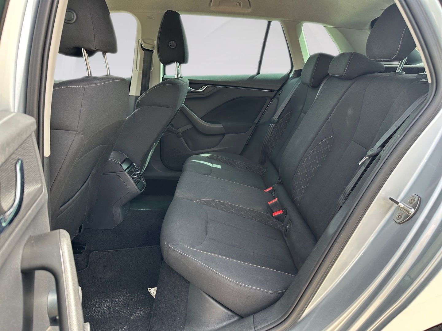 Skoda Kamiq 1.0 TSI Emotion DSG 81 kW (110 CV)