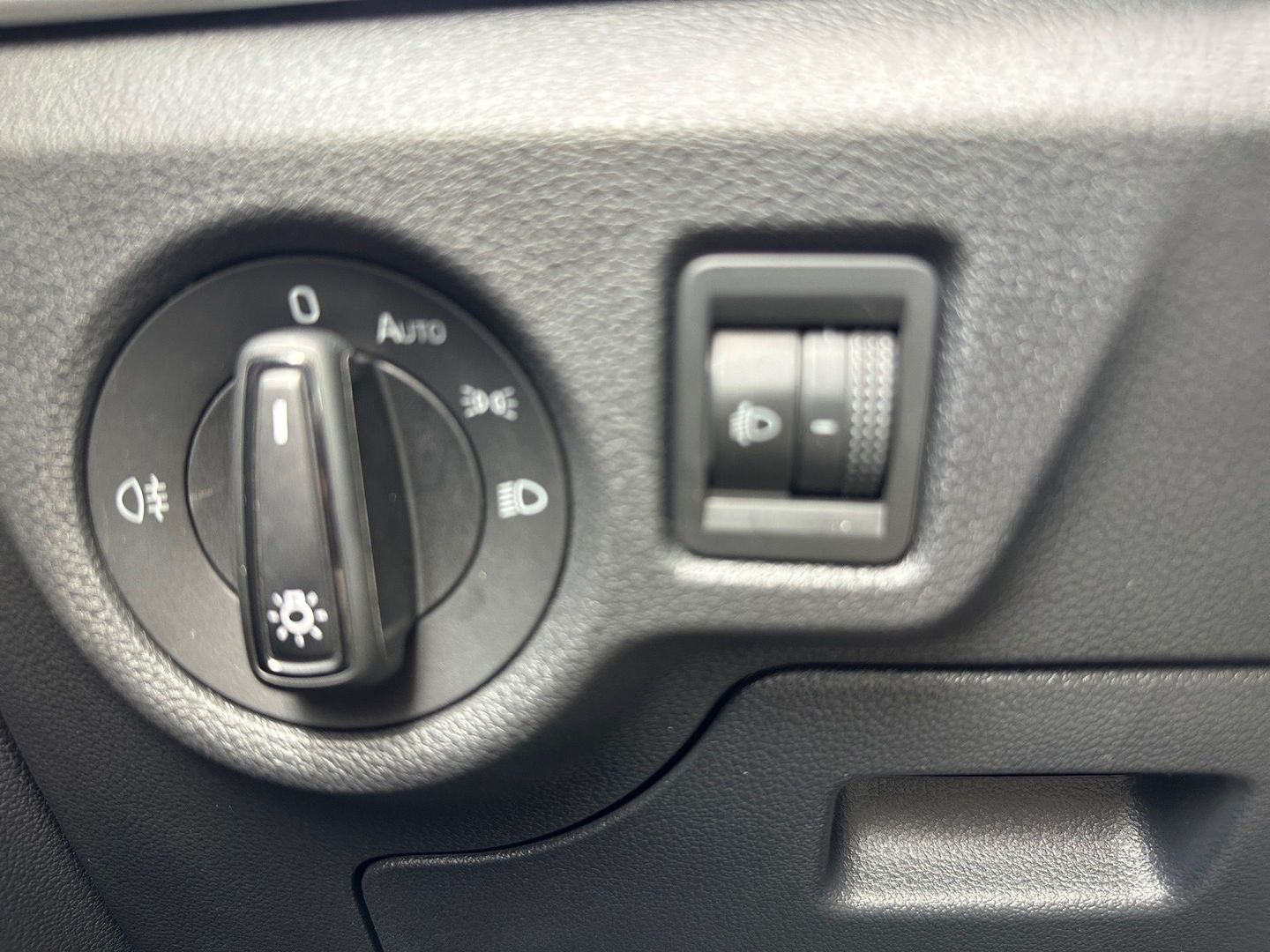 Skoda Kamiq 1.0 TSI Emotion DSG 81 kW (110 CV)