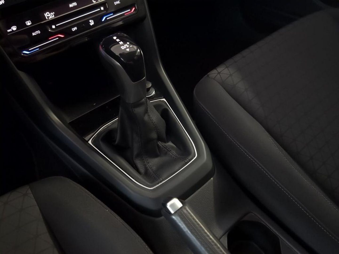 Volkswagen T-Cross Advance 1.0 TSI 81 kW (110 CV) DSG
