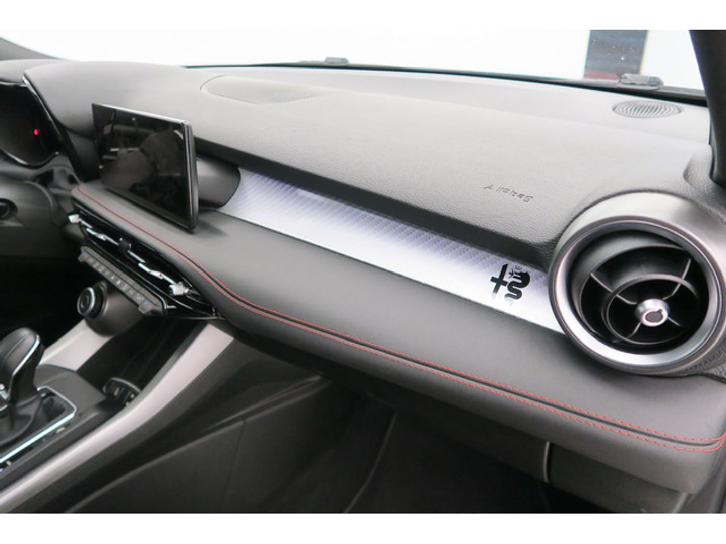 Alfa Romeo Tonale 1.3 Multi-air PHEV Tributo Italiano Q4 206 kW (280 CV)