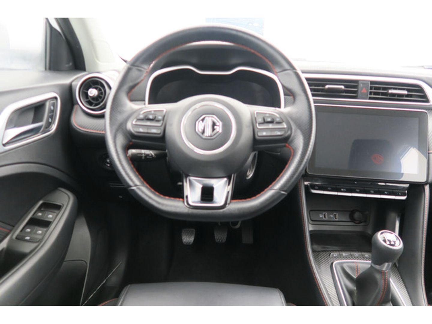MG ZS 1.5 Luxury 78 kW (106 CV)