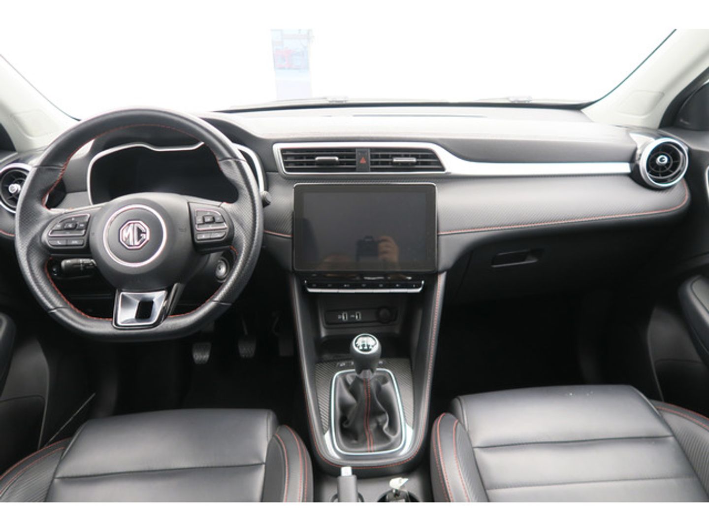 MG ZS 1.5 Luxury 78 kW (106 CV)