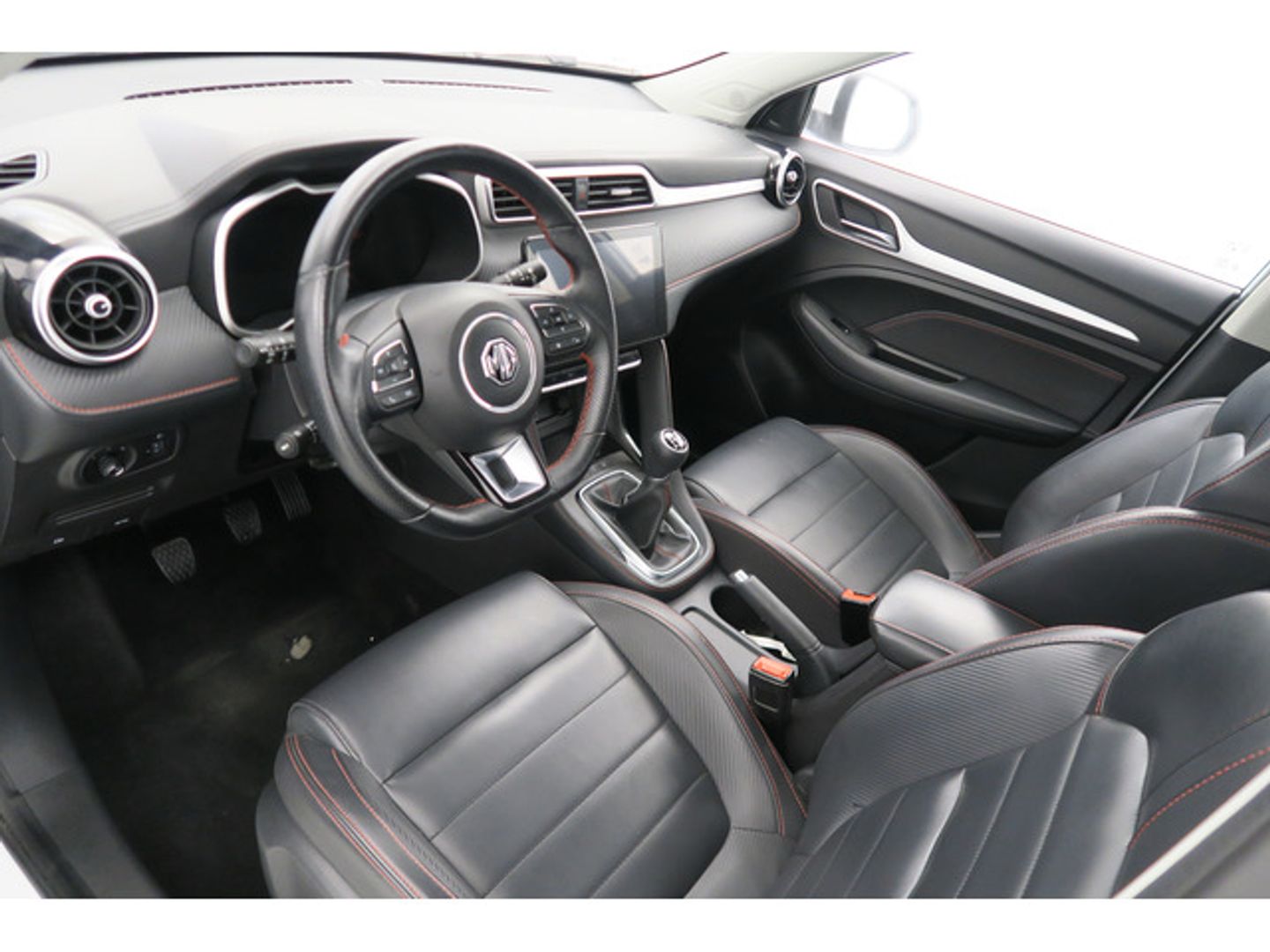 MG ZS 1.5 Luxury 78 kW (106 CV)
