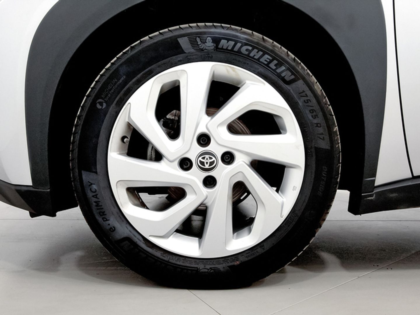 Toyota Aygo X Cross 1.0 VVT-I Play 53 kW (72 CV)