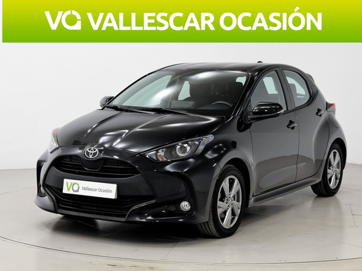 Toyota Yaris 120H Active Plus 85 kW (116 CV) Negro Sedan