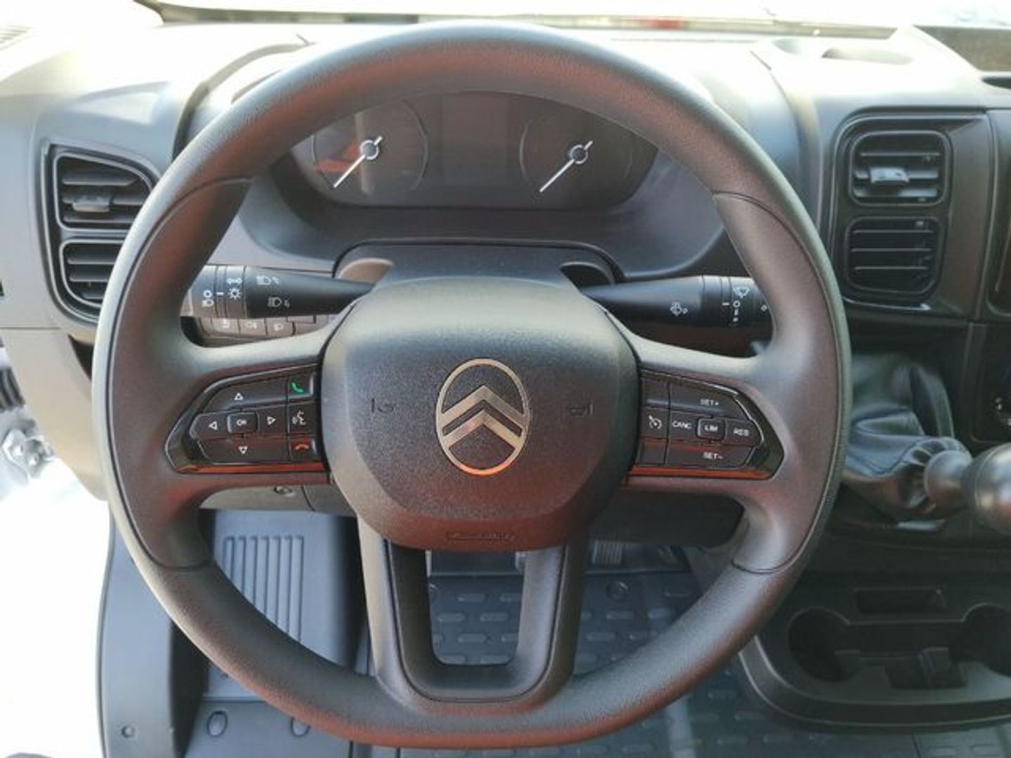 Citroen Jumper Furgon BlueHDi 140 35 L3H2 103 kW (140 CV)