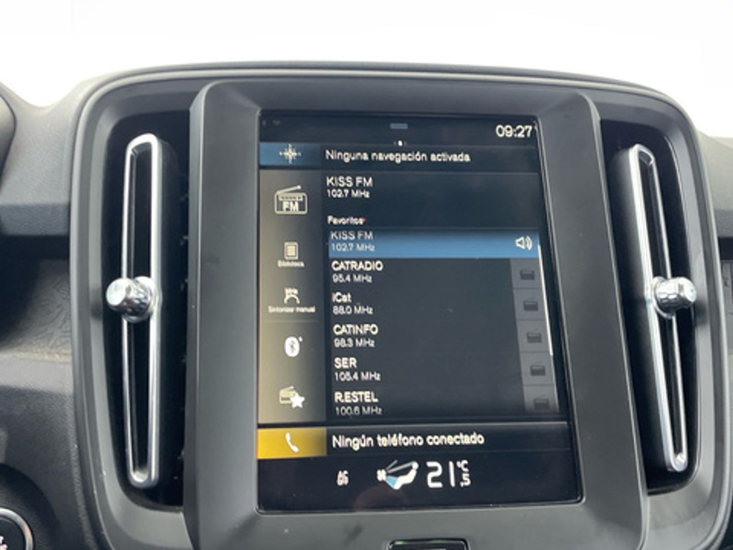 Volvo XC40 T3 Momentum Core Auto 120 kW (163 CV)