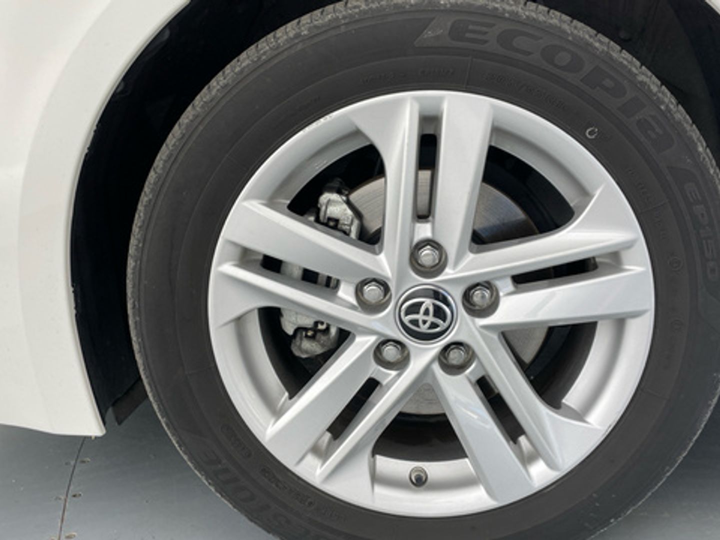 Toyota Corolla 1.8 125 Híbrido Active Tech E-CVT 90 kW (122 CV)