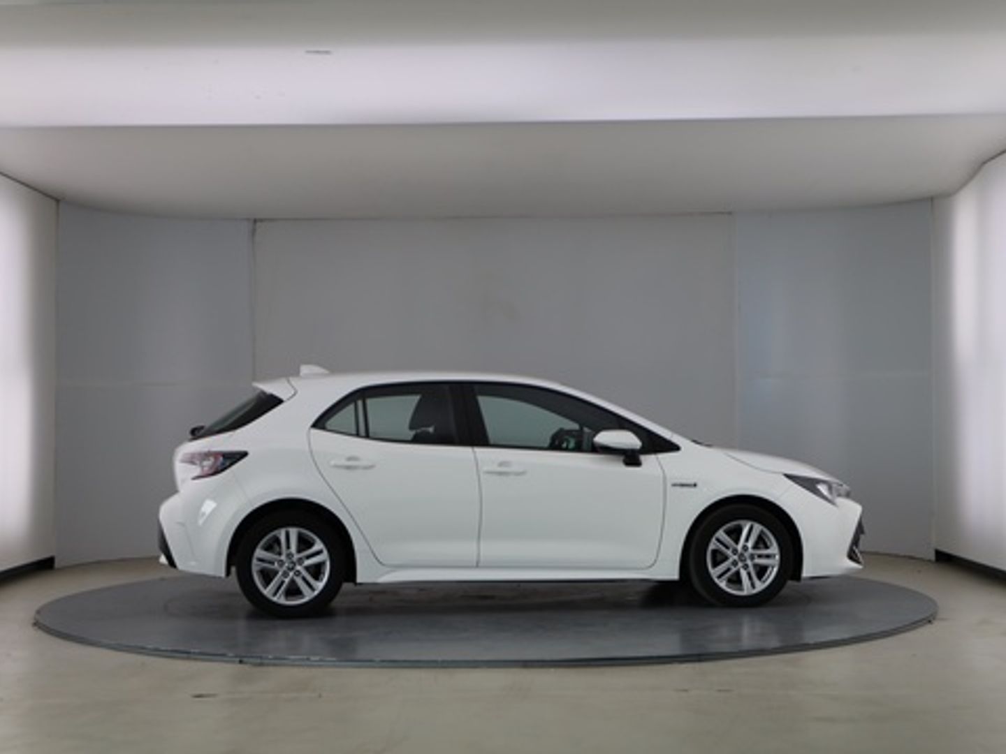 Toyota Corolla 1.8 125 Híbrido Active Tech E-CVT 90 kW (122 CV)