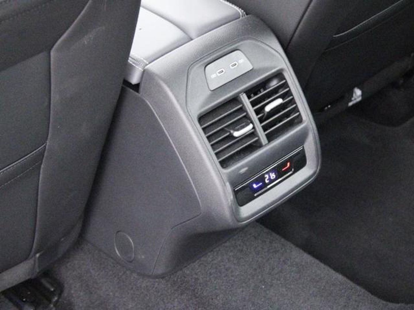 Volkswagen Passat Variant Business 1.5 eTSI 110 kW (150 CV) DSG