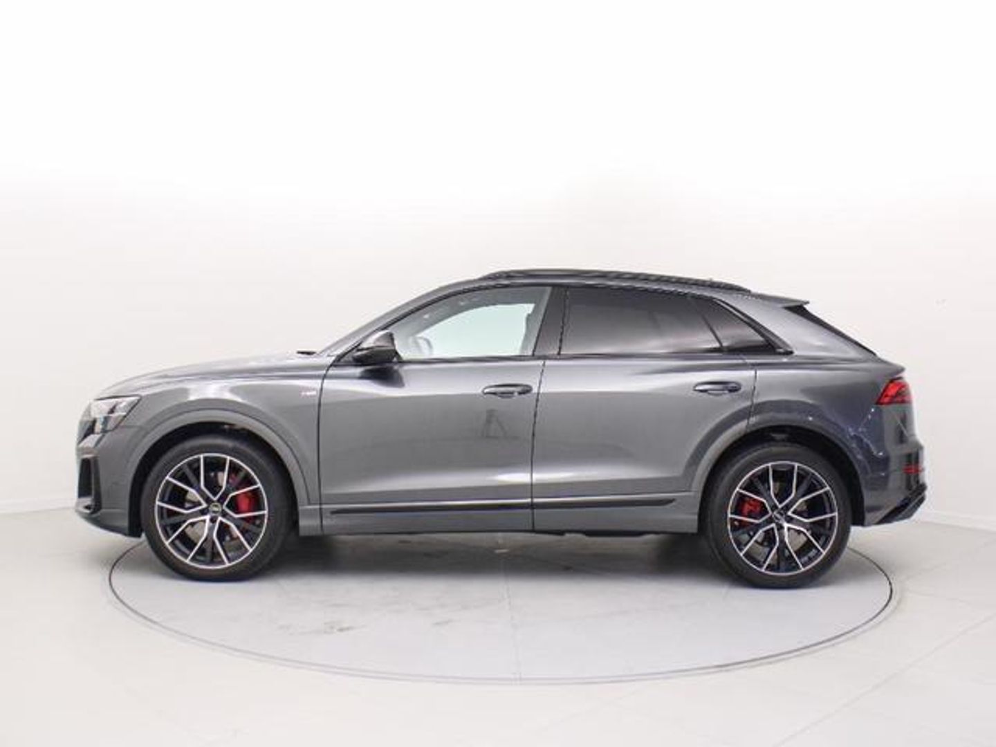 Audi Q8 Black line 50 TDI quattro 210 kW (286 CV) tiptronic Gris SUV