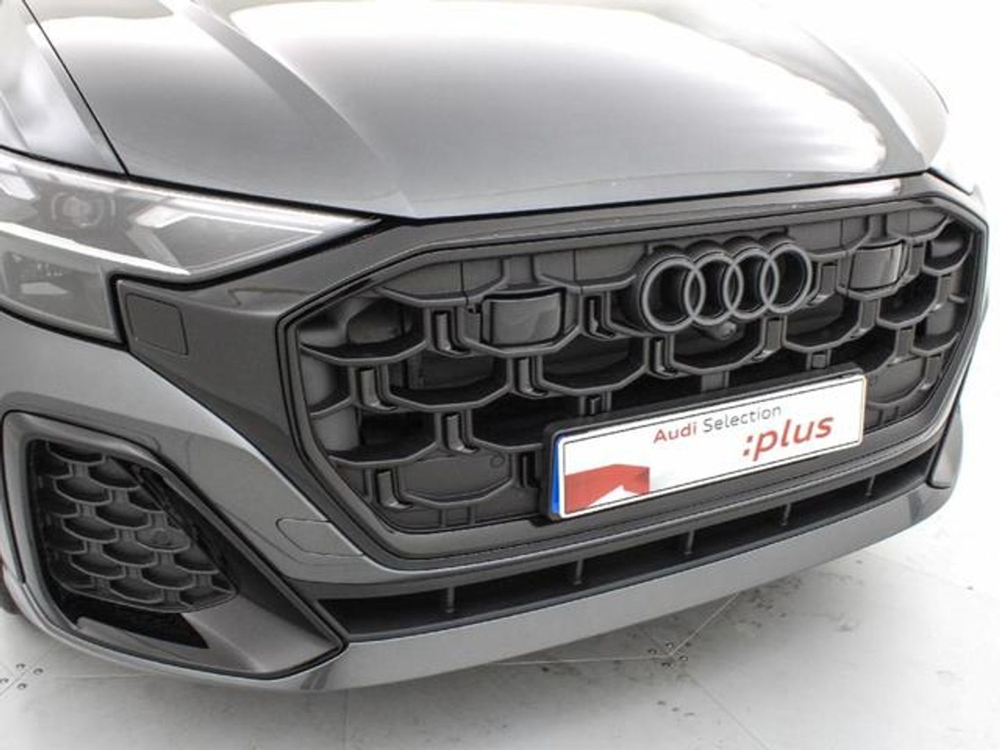 Audi Q8 Black line 50 TDI quattro 210 kW (286 CV) tiptronic Gris SUV