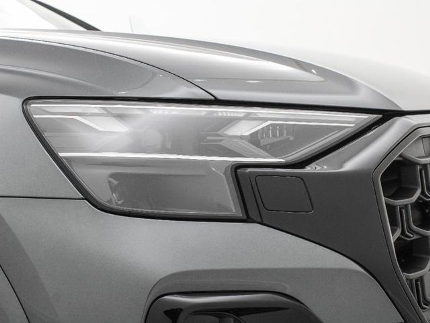 Audi Q8 Black line 50 TDI quattro 210 kW (286 CV) tiptronic Gris SUV