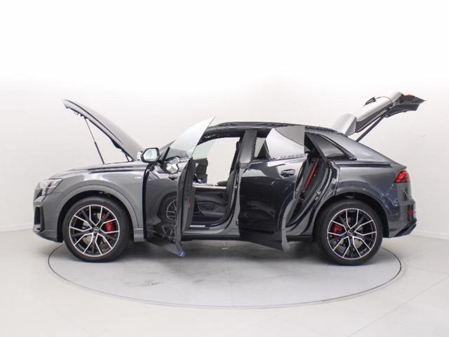Audi Q8 Black line 50 TDI quattro 210 kW (286 CV) tiptronic Gris SUV