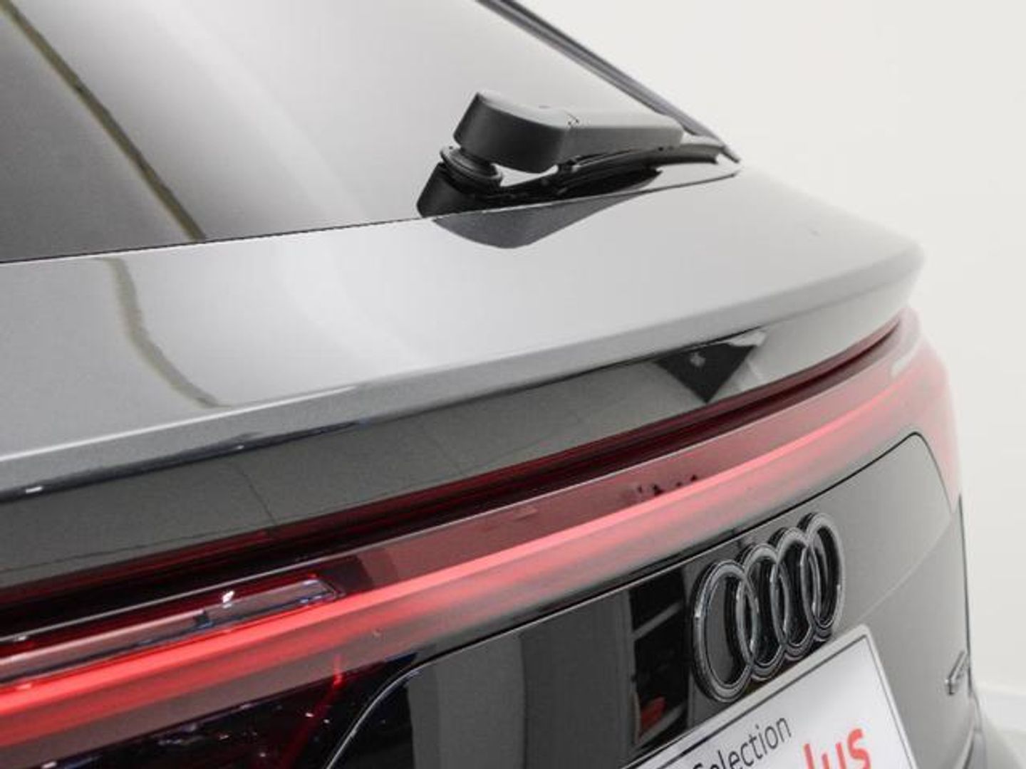 Audi Q8 Black line 50 TDI quattro 210 kW (286 CV) tiptronic Gris SUV