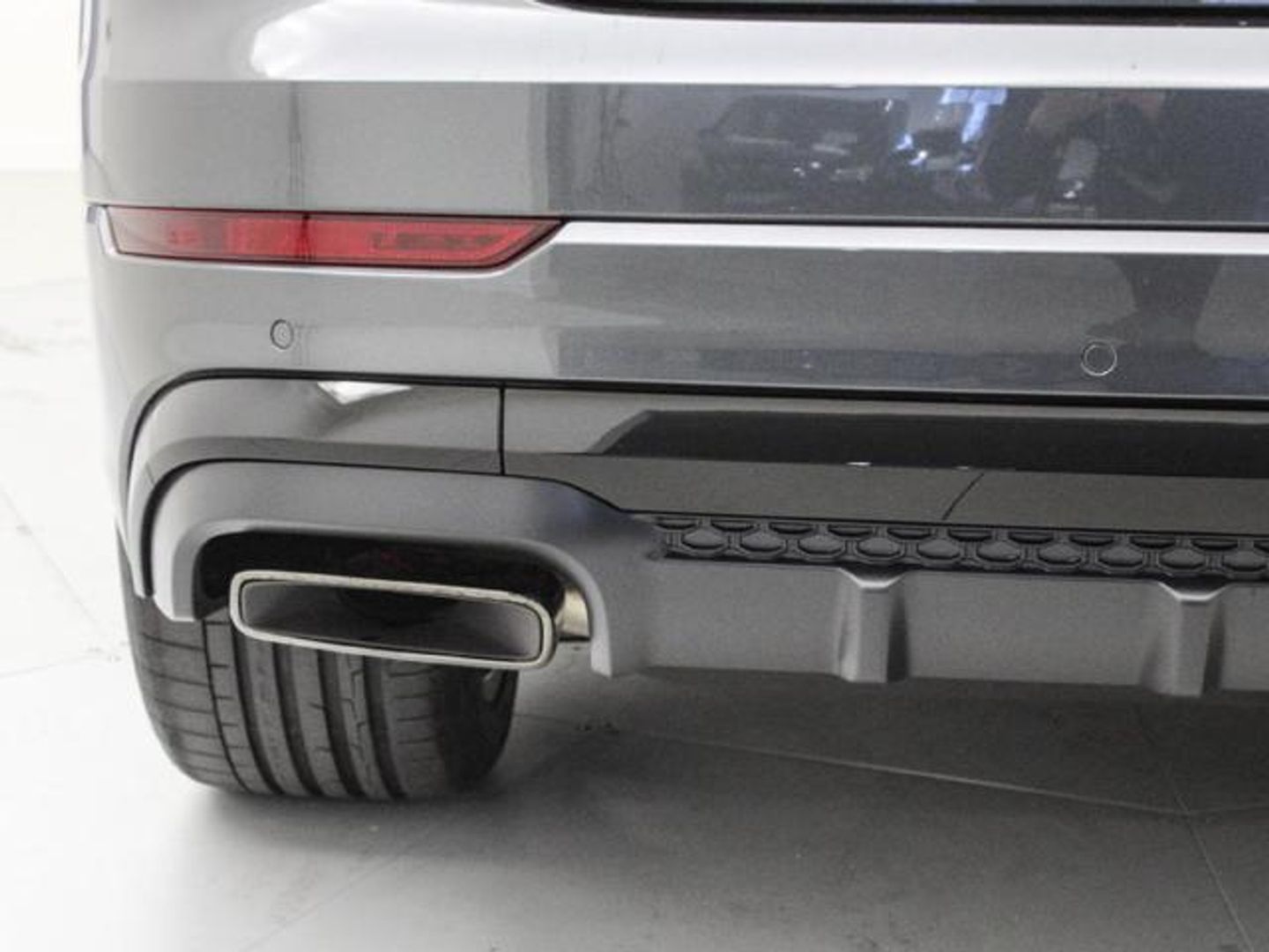 Audi Q8 Black line 50 TDI quattro 210 kW (286 CV) tiptronic Gris SUV