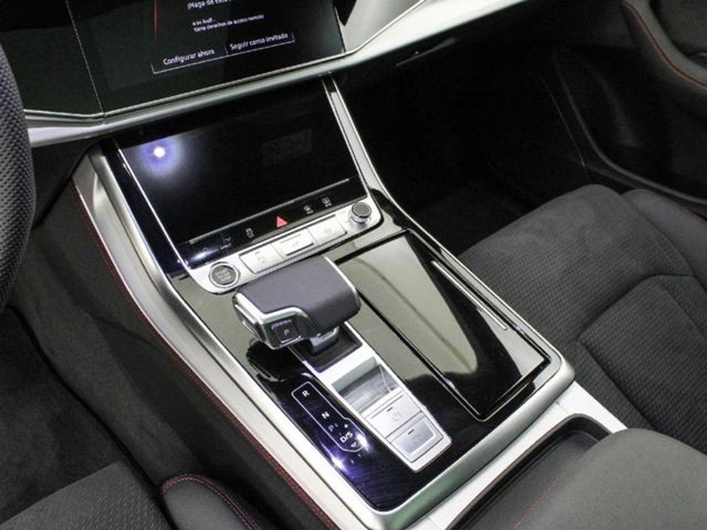 Audi Q8 Black line 50 TDI quattro 210 kW (286 CV) tiptronic Gris SUV
