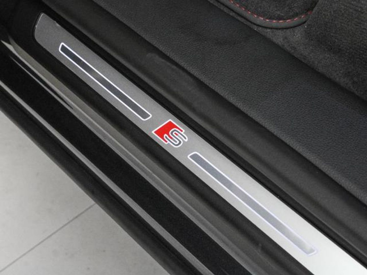 Audi Q8 Black line 50 TDI quattro 210 kW (286 CV) tiptronic Gris SUV