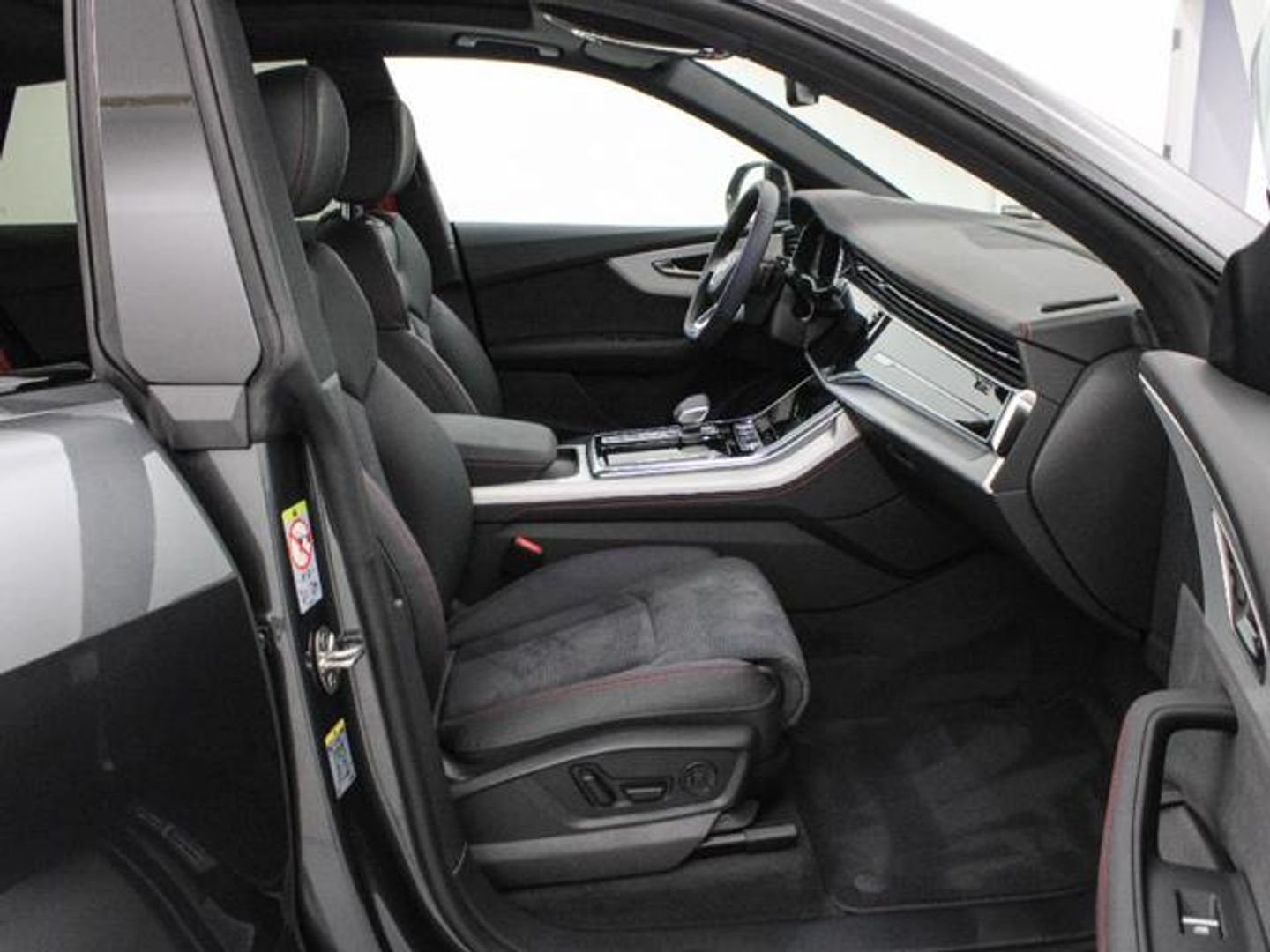 Audi Q8 Black line 50 TDI quattro 210 kW (286 CV) tiptronic Gris SUV
