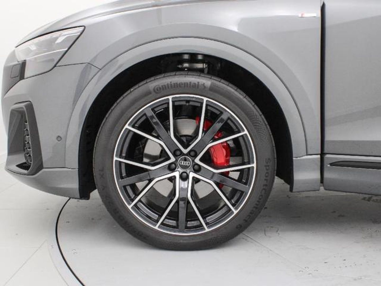 Audi Q8 Black line 50 TDI quattro 210 kW (286 CV) tiptronic Gris SUV