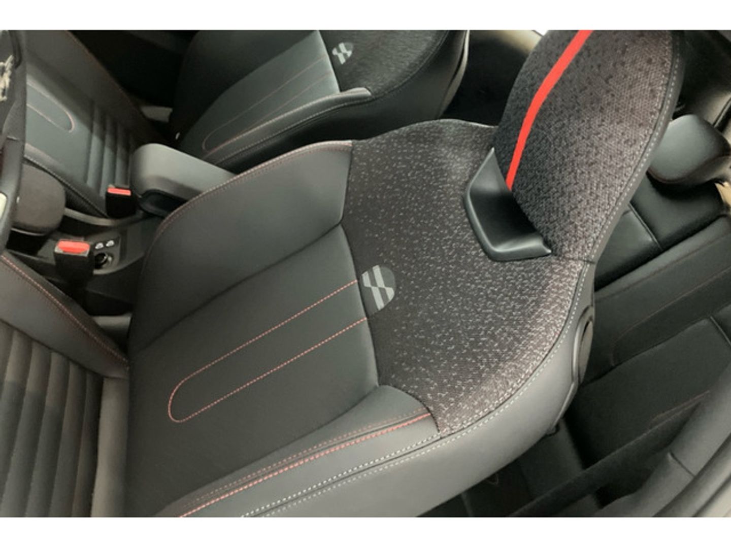 MINI MINI 3 Puertas John Cooper Works 170 kW (231 CV)