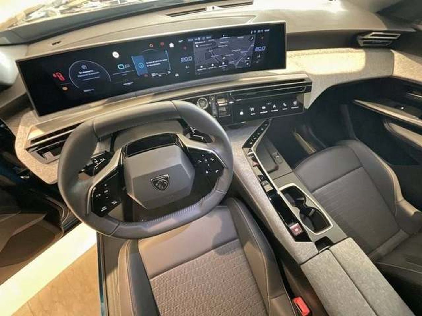 Peugeot 3008 Allure Hybrid eDCS6 100 kW (136 CV)