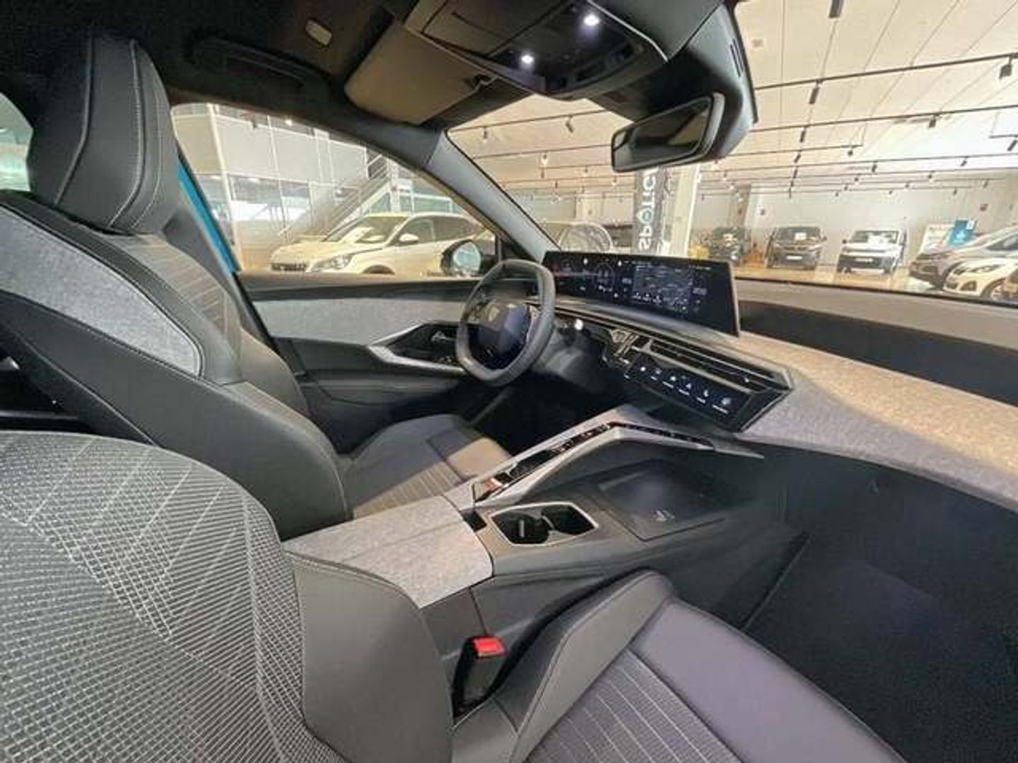 Peugeot 3008 Allure Hybrid eDCS6 100 kW (136 CV)