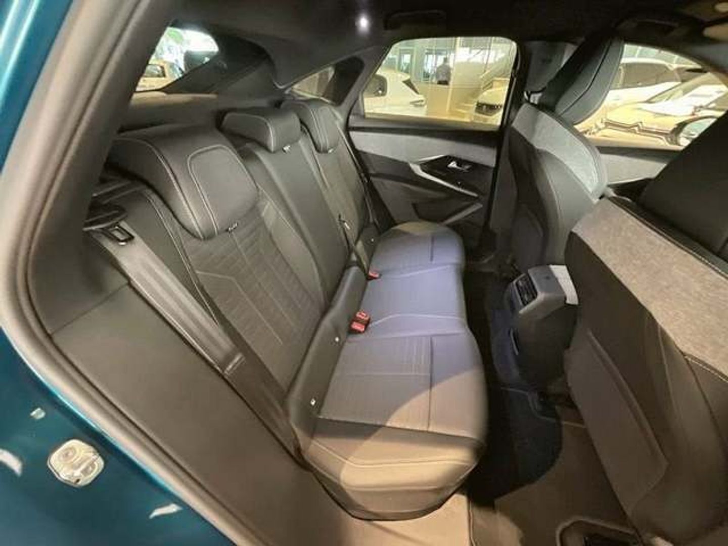 Peugeot 3008 Allure Hybrid eDCS6 100 kW (136 CV)