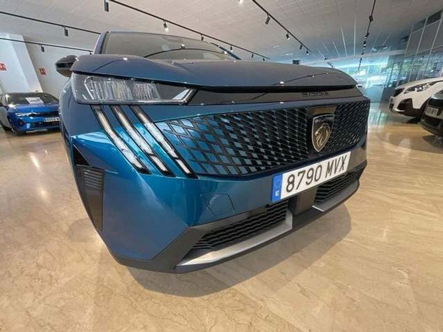 Peugeot 3008 Allure Hybrid eDCS6 100 kW (136 CV)