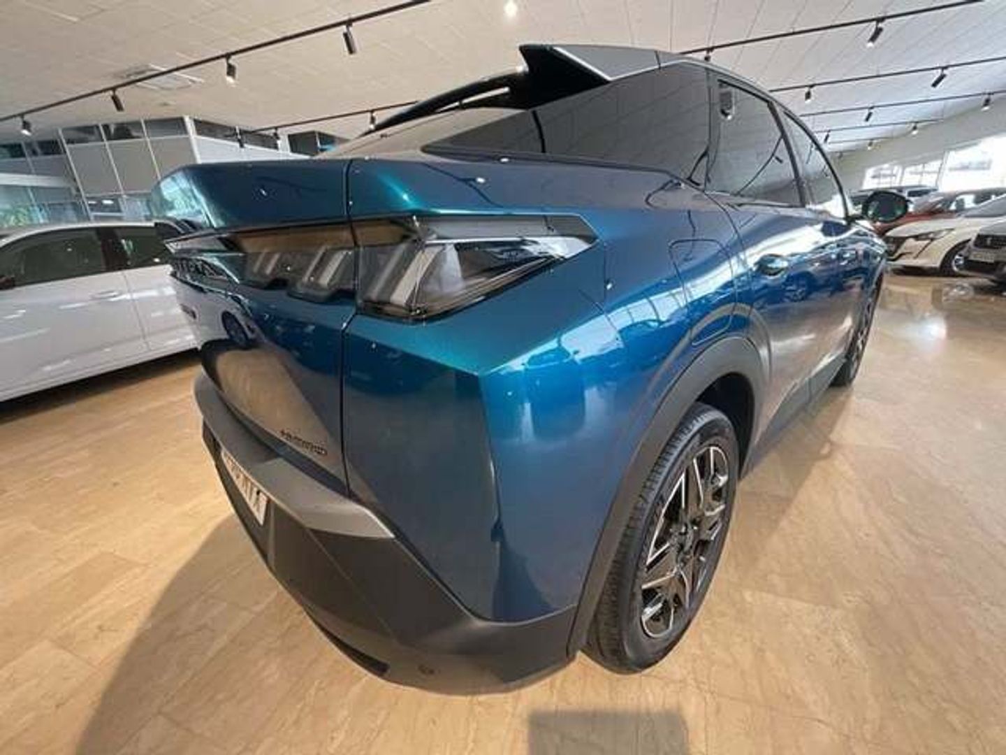 Peugeot 3008 Allure Hybrid eDCS6 100 kW (136 CV)