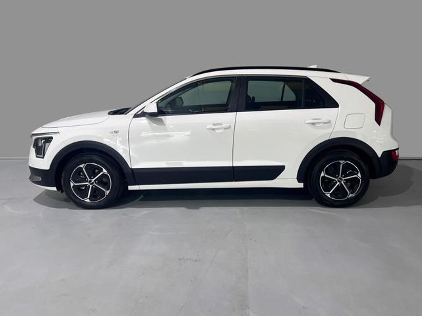 Kia Niro 1.6 GDi HEV Concept 104 kW (141 CV)