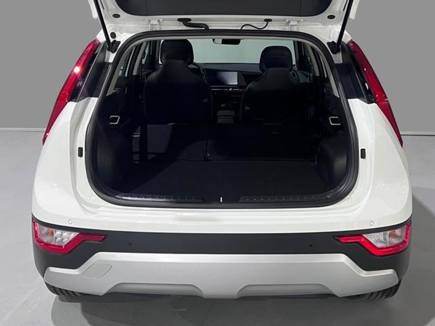 Kia Niro 1.6 GDi HEV Concept 104 kW (141 CV)
