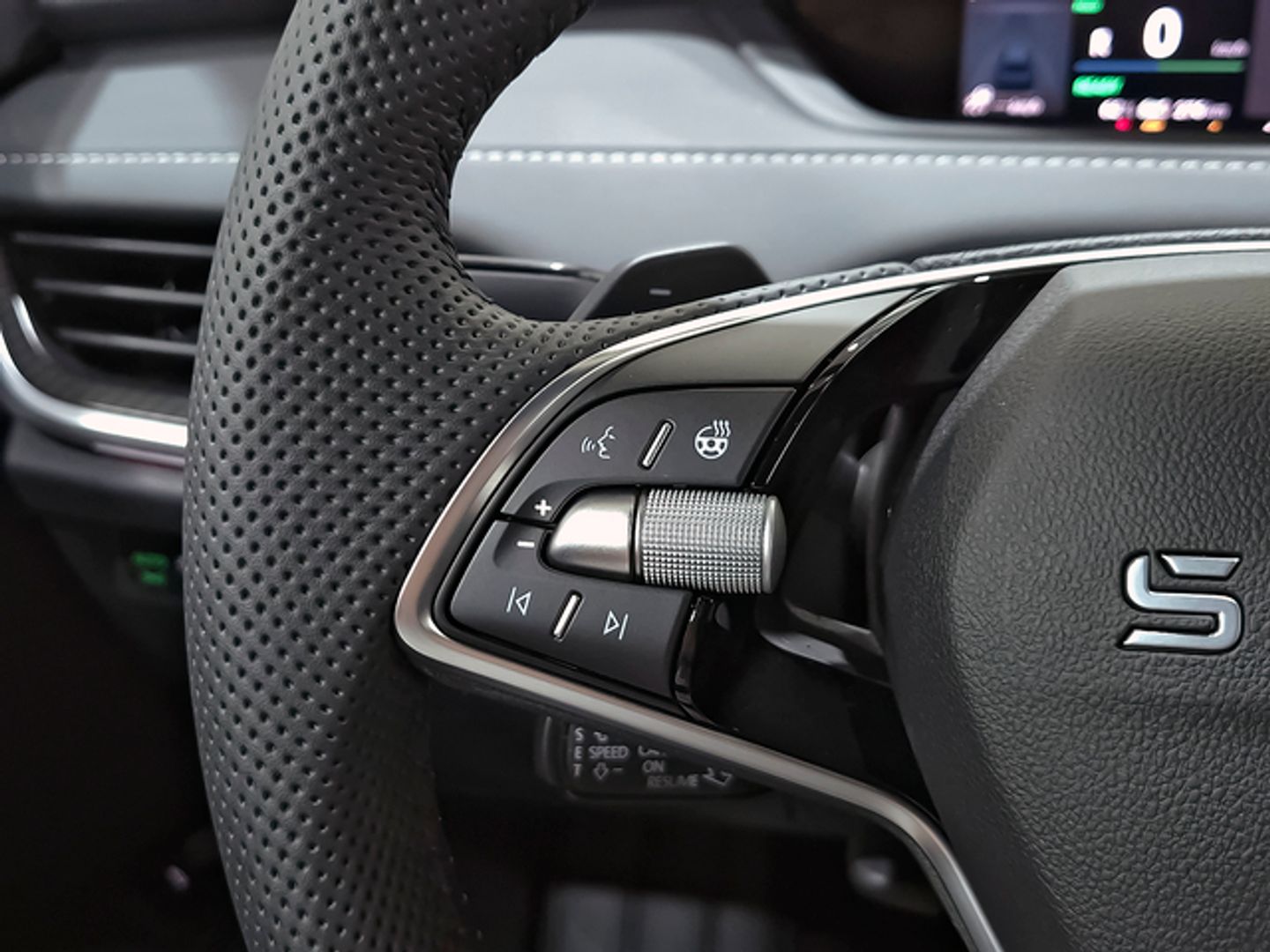 Skoda Elroq 63 kWh Sportline 150 kW (204 CV)