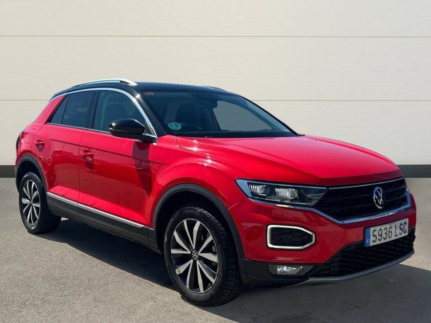 Volkswagen T-Roc Advance Style 1.0 TSI 81 kW (110 CV) Rojo All Terrain / Pick-up