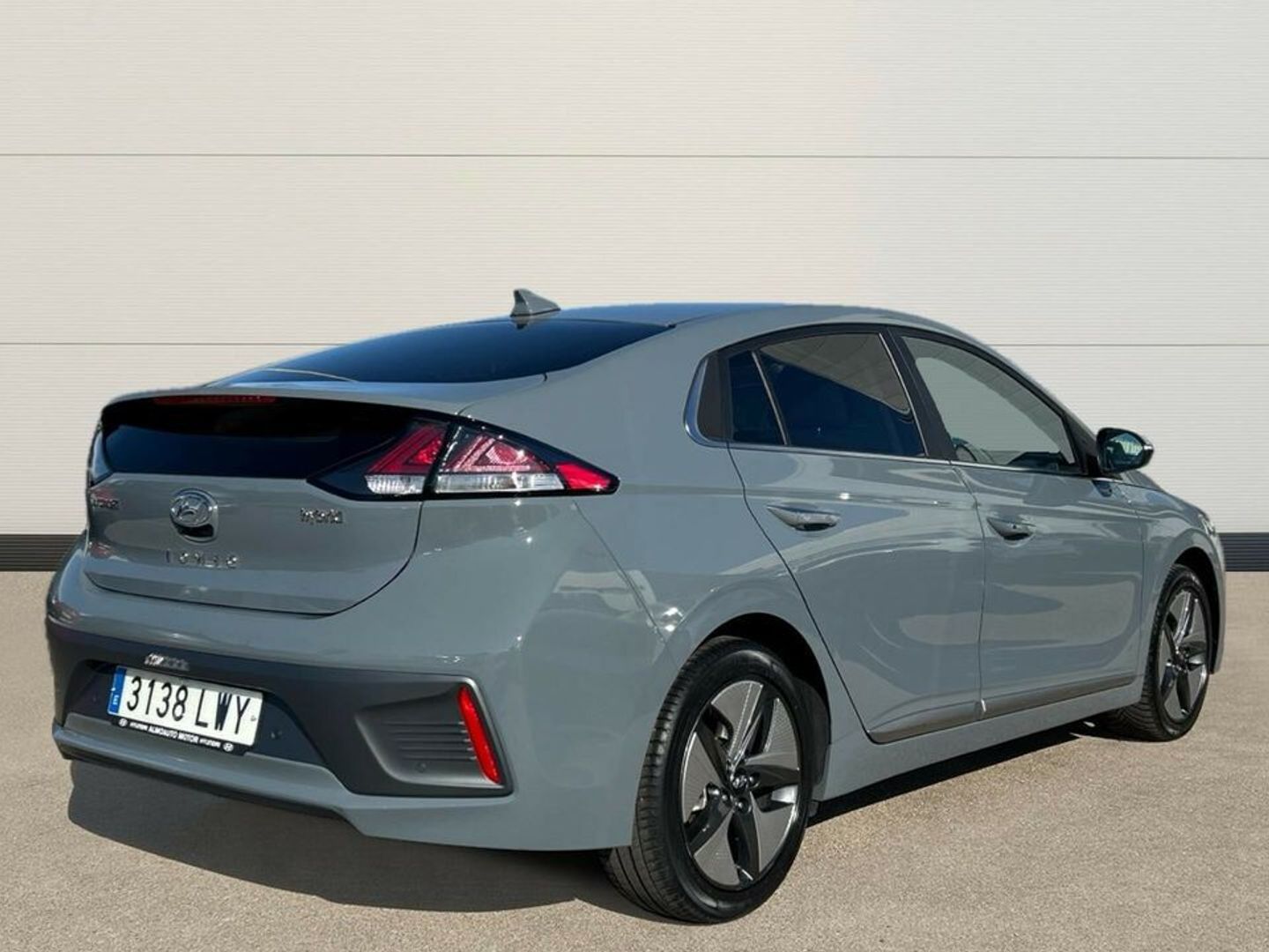 Hyundai Ioniq 1.6 GDI HEV Tecno DCT 104 kW (141 CV)