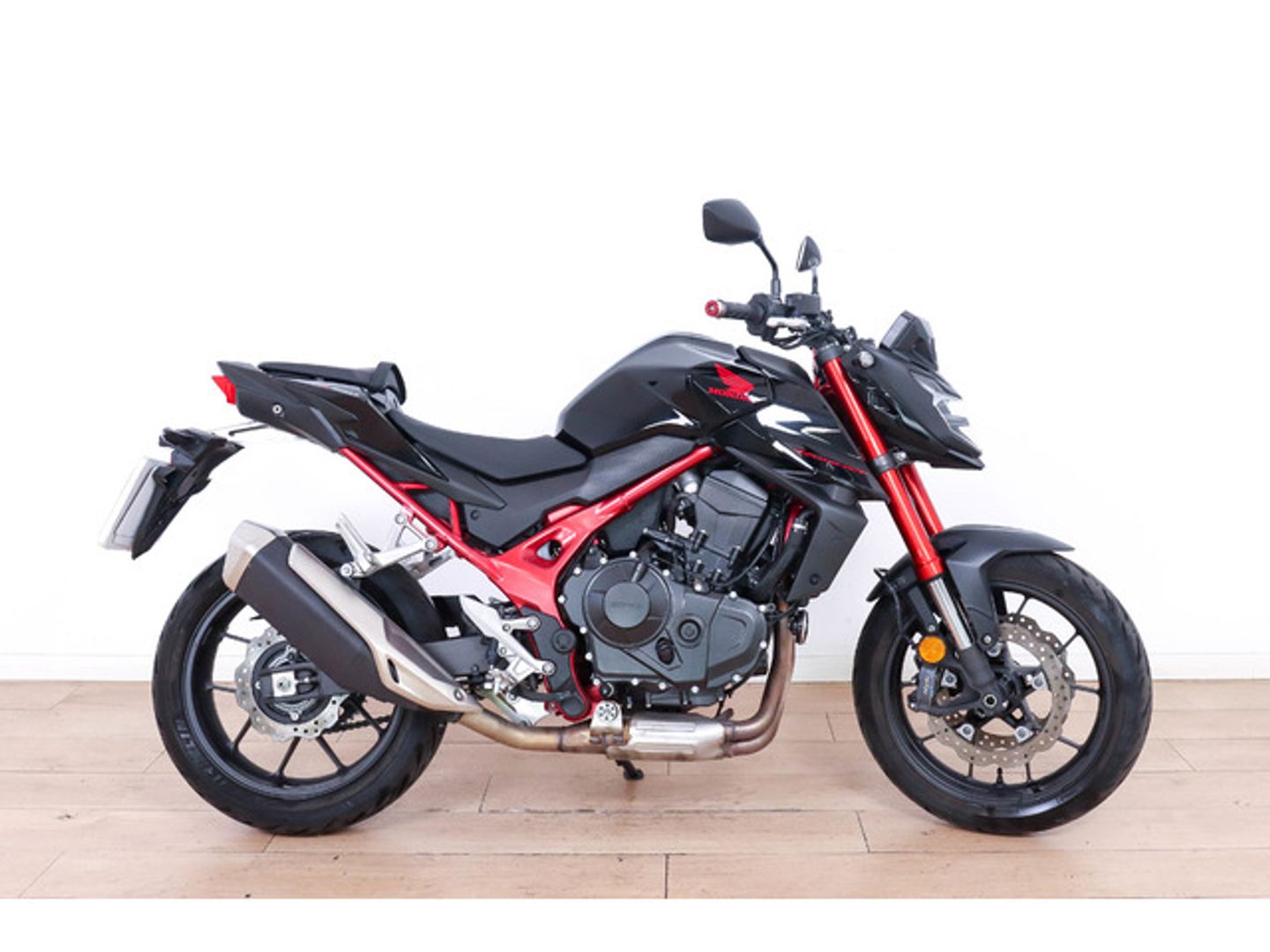 Honda CB750 Hornet Rojo Motorcycle