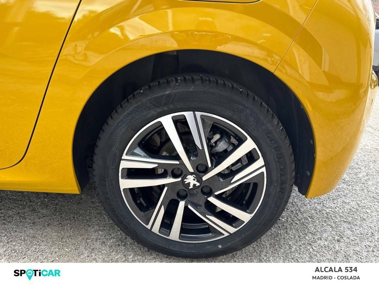 Peugeot 208 PureTech 130 Allure Pack EAT8 96 kW (130 CV)