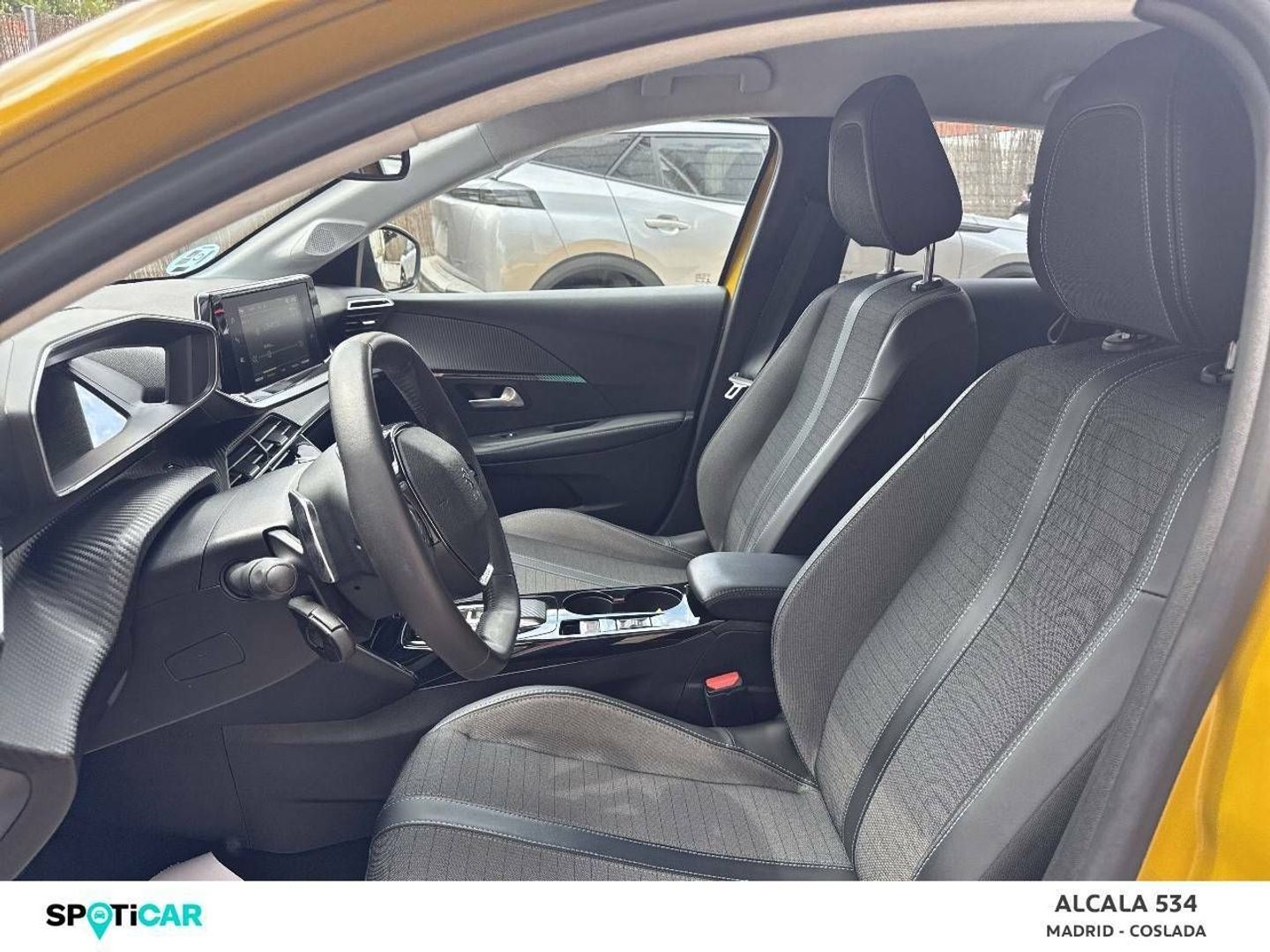 Peugeot 208 PureTech 130 Allure Pack EAT8 96 kW (130 CV)