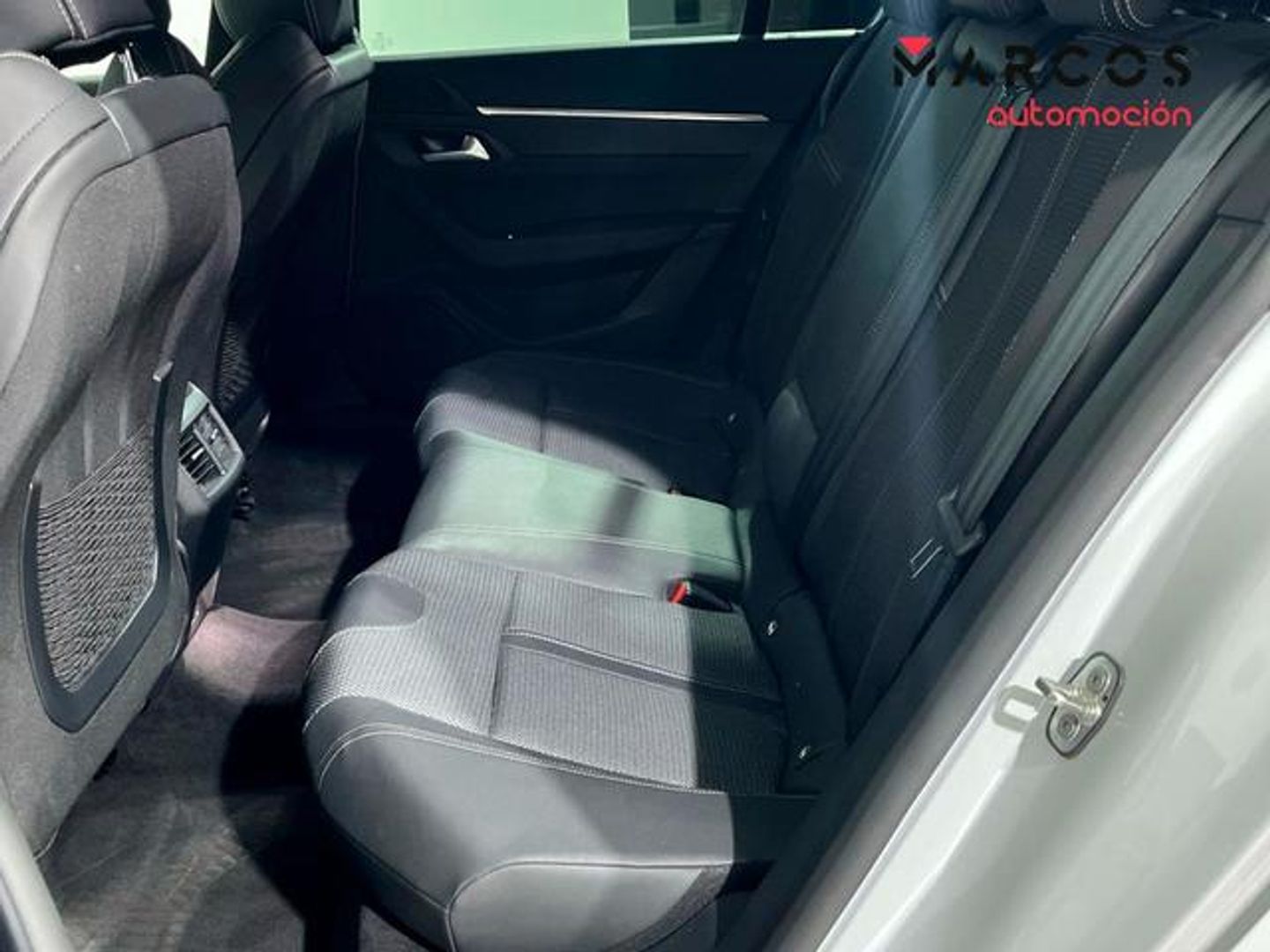 Peugeot 508 BlueHDI 130 S&S Allure Pack EAT8 96 kW (130 CV)