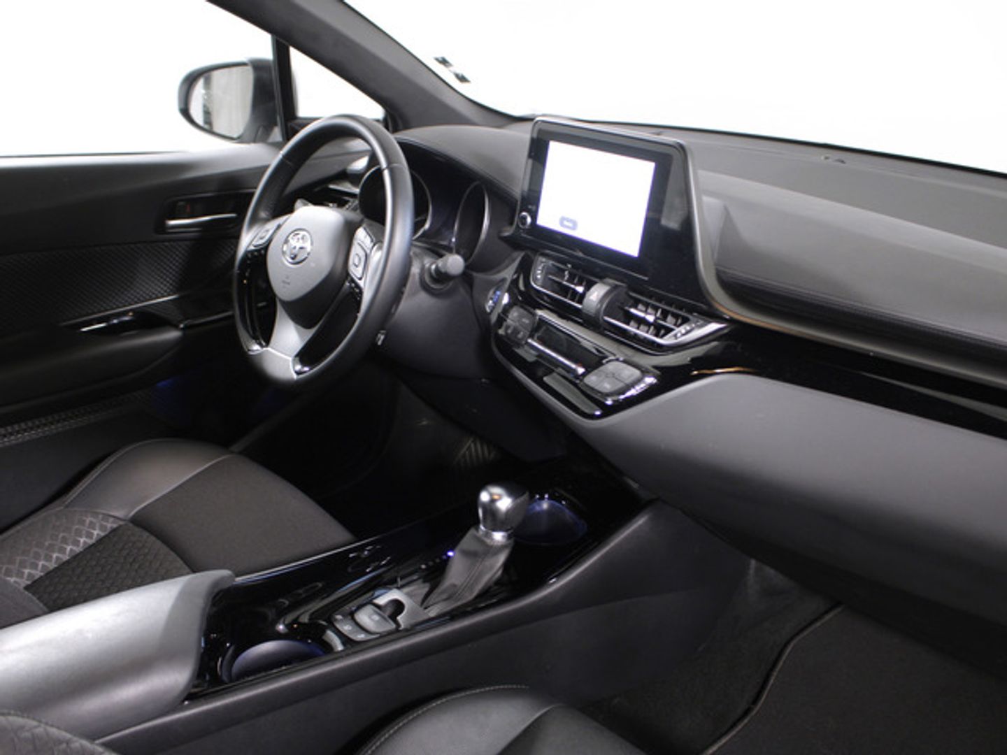 Toyota C-HR 1.8 125H Advance 90 kW (122 CV)