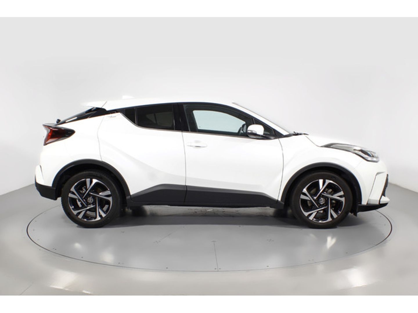 Toyota C-HR 1.8 125H Advance 90 kW (122 CV)
