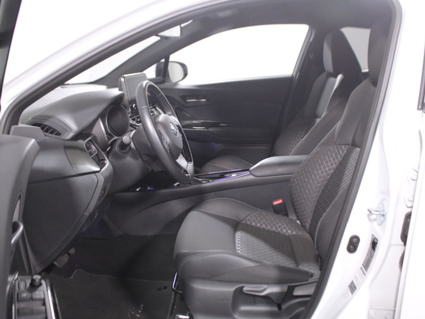 Toyota C-HR 1.8 125H Advance 90 kW (122 CV)