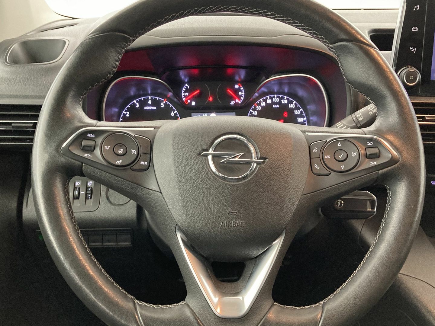 Opel Combo Life 1.5 TD Business Elegance Plus 75 kW (102 CV)