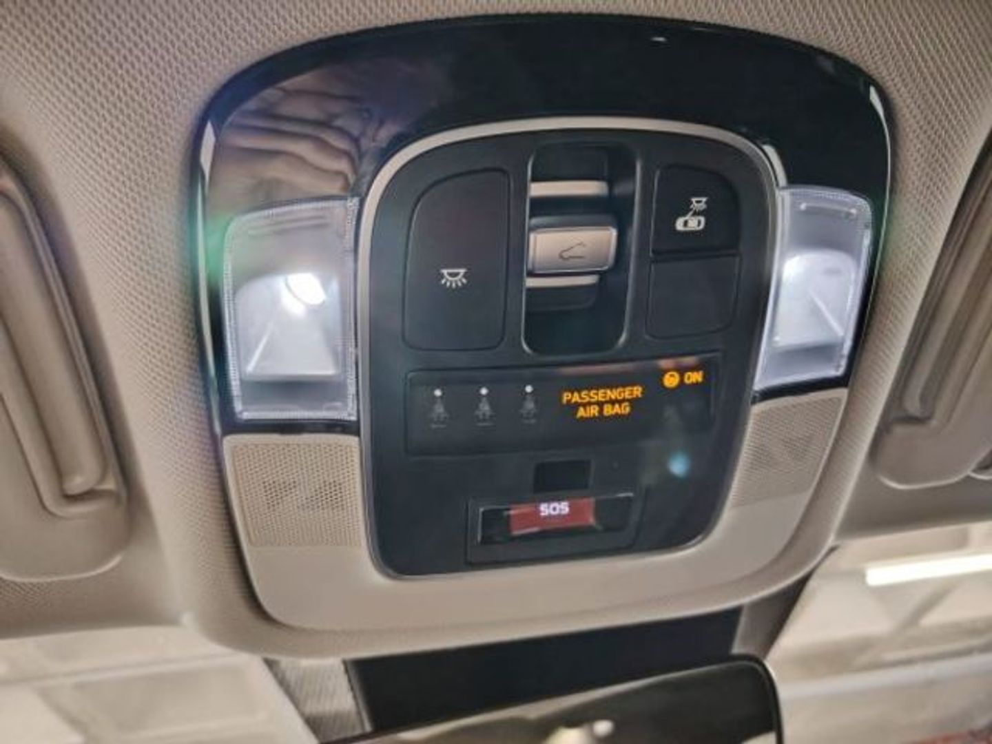 Hyundai Tucson 1.6 TGDI PHEV Tecno Sky 4x4 Auto 195 kW (265 CV) Gris SUV