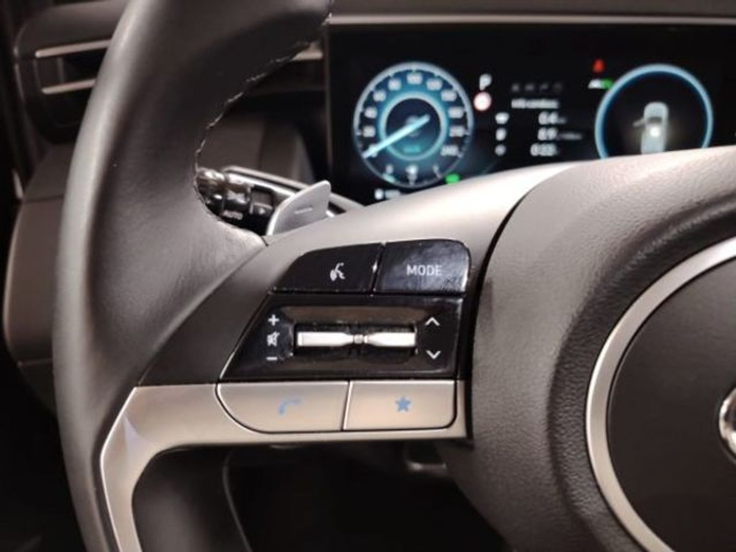 Hyundai Tucson 1.6 TGDI PHEV Tecno Sky 4x4 Auto 195 kW (265 CV) Gris SUV