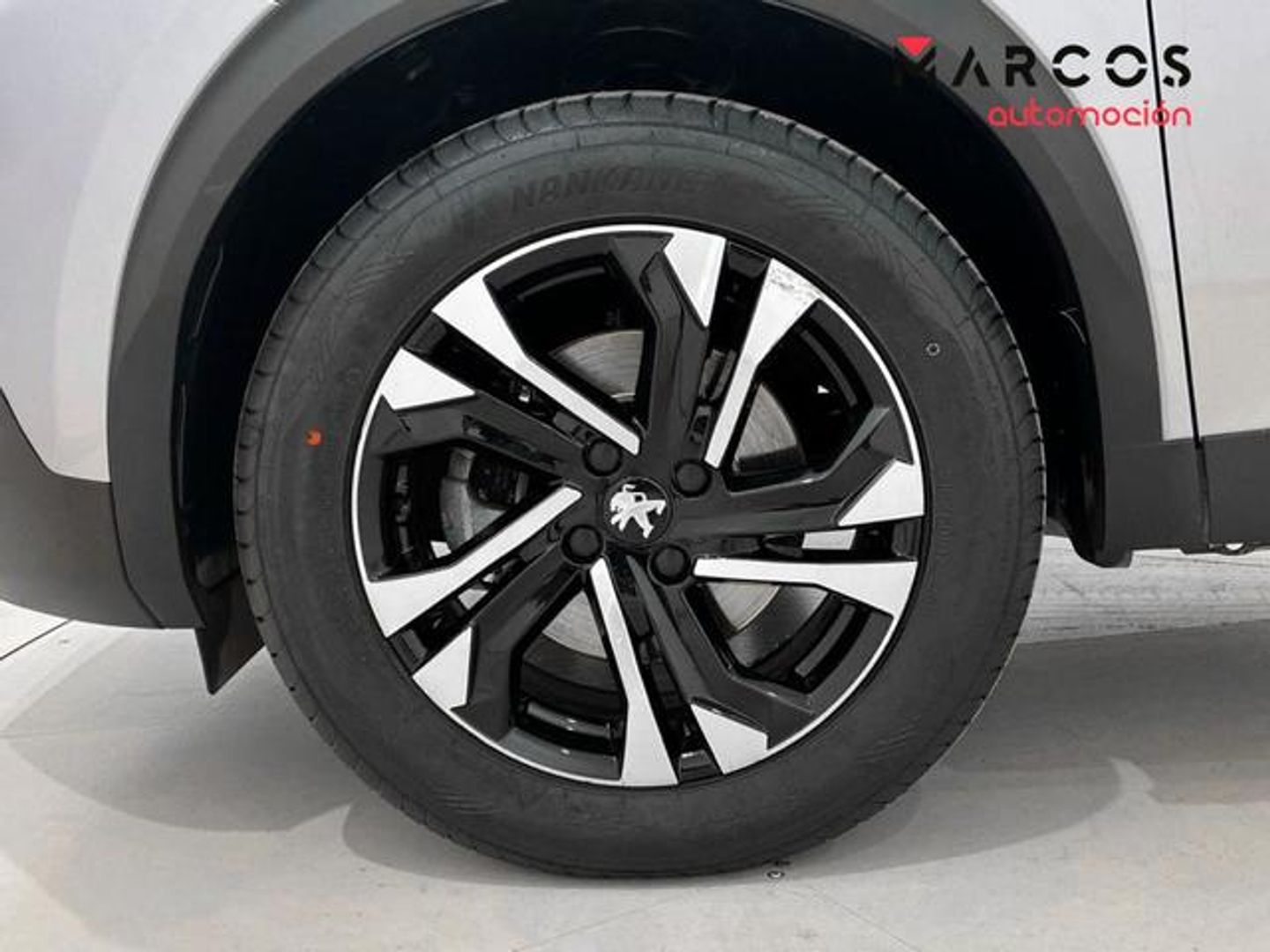 Peugeot 2008 BlueHDi 130 S&S Allure Pack EAT8 96 kW (130 CV)